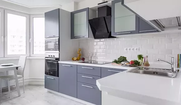 Серая кухня в Клину