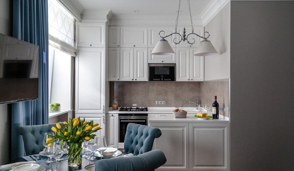 Светлая кухня в Сочи