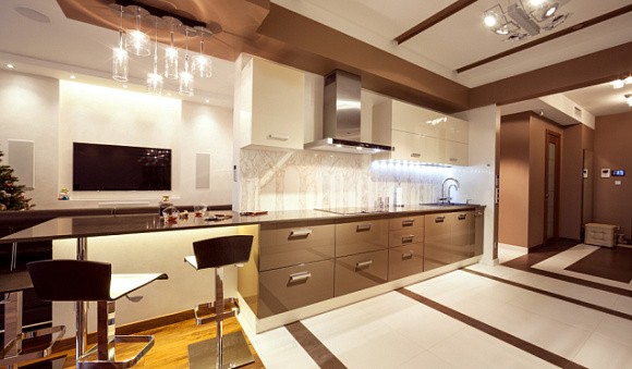 Бежевая кухня в Санкт-Петербурге