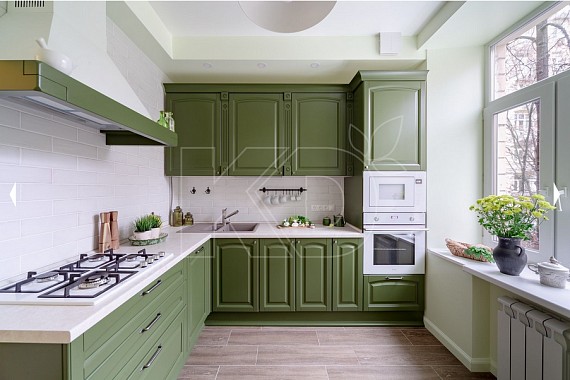 дизайн кухни в бело-зеленых тонах